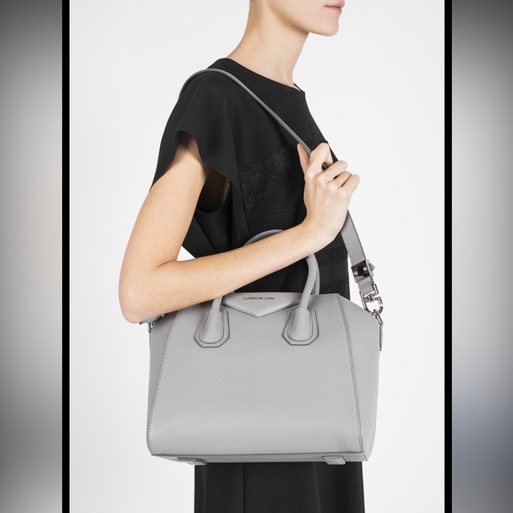 Givenchy medium Antigona in Grey with silver hardware - Picture 16 of 16
